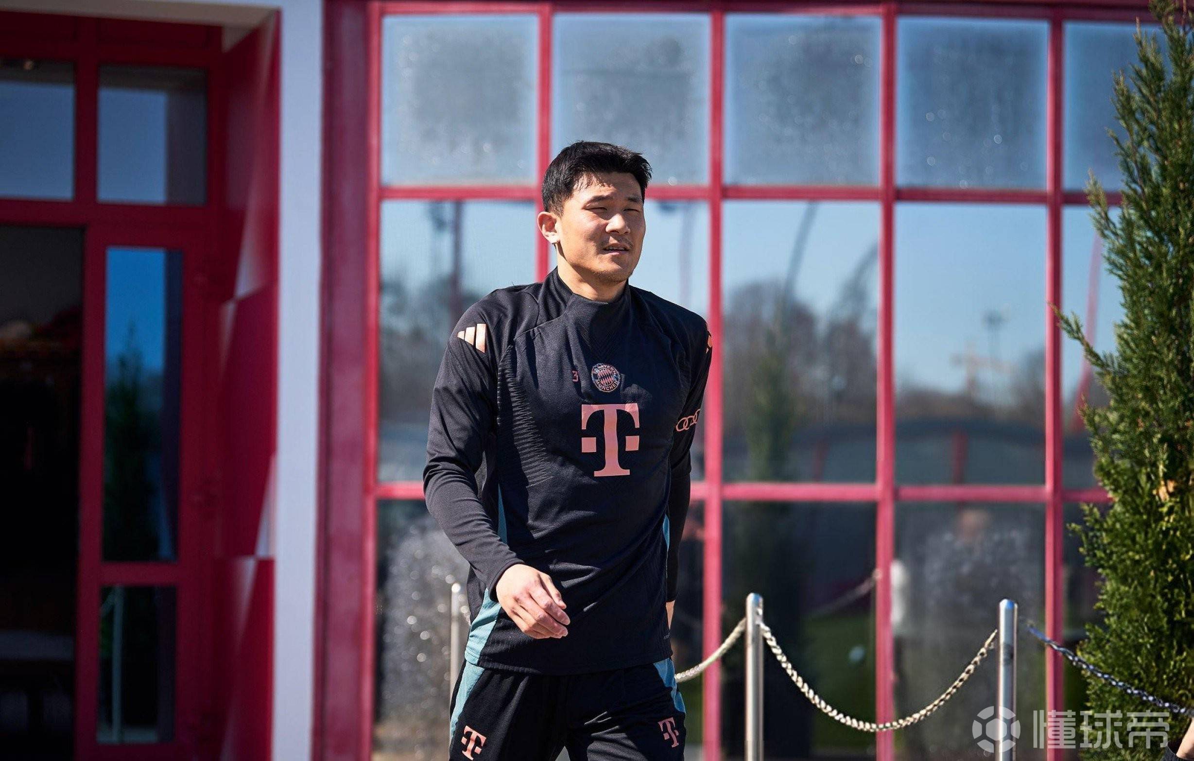 5000万的麻烦！连续两年送大礼，意甲第一中卫就这水平？