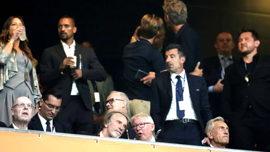 曼联输掉欧联杯决赛直接少赚500万！潜在损失上亿，苦日子还在后头